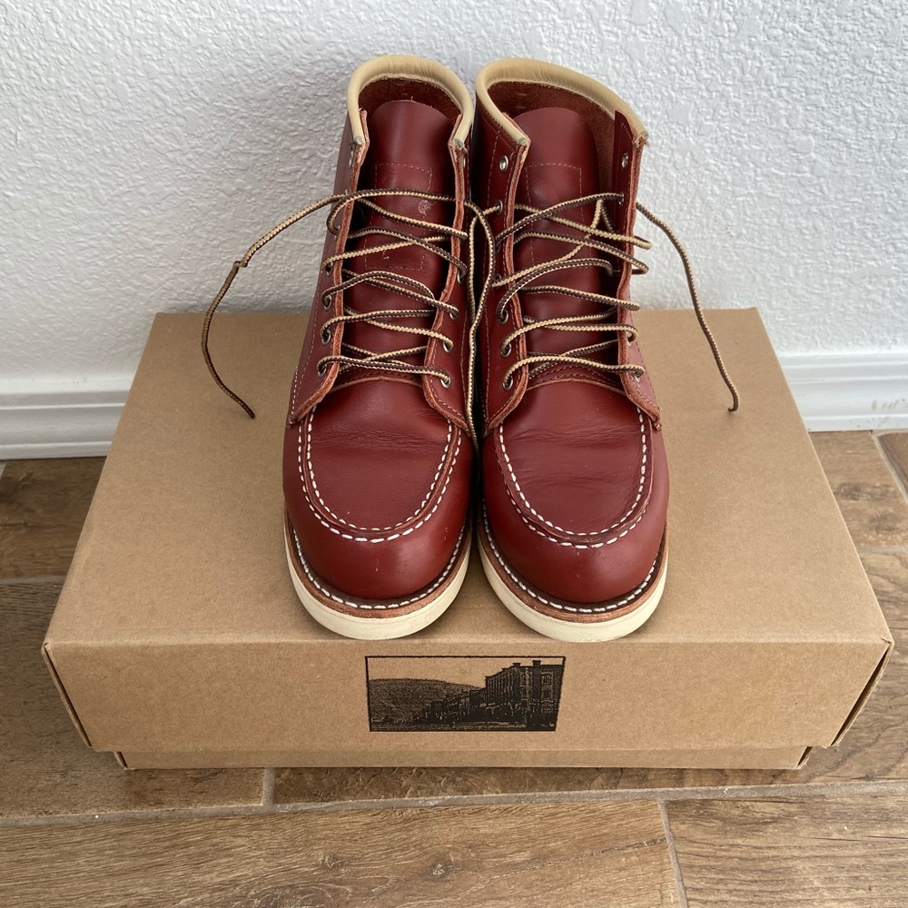 Women’s Red Wing 6-inch Classic Moc Boot - Picture 2 of 6